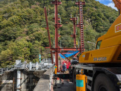 静岡県水門門構組立1日目 – 山奥での作業と自然との出会い